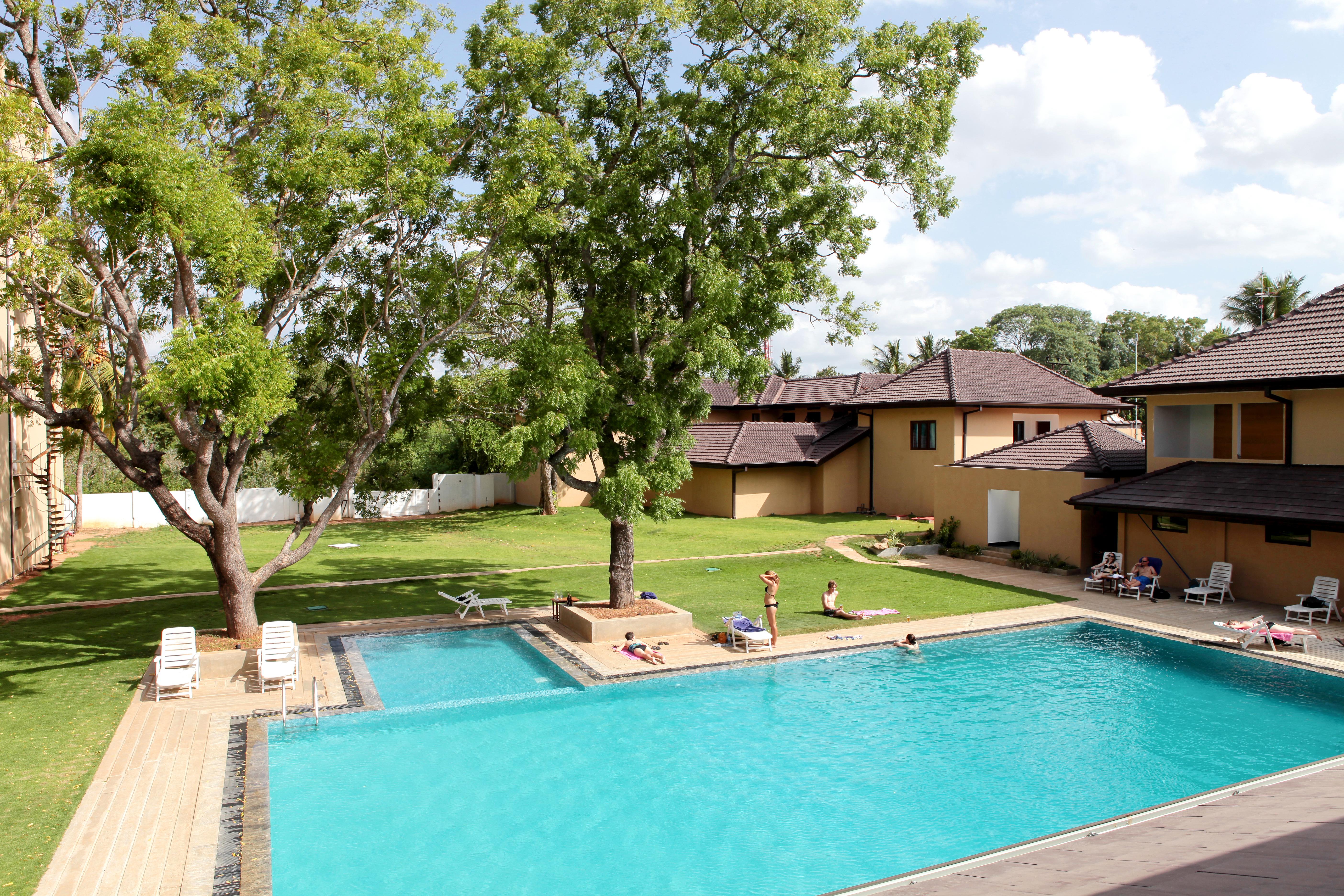 Rajarata Hotel Anuradhapura Exterior foto