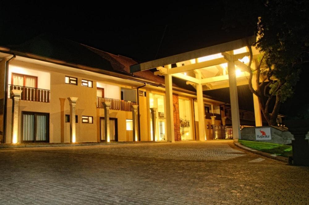 Rajarata Hotel Anuradhapura Exterior foto