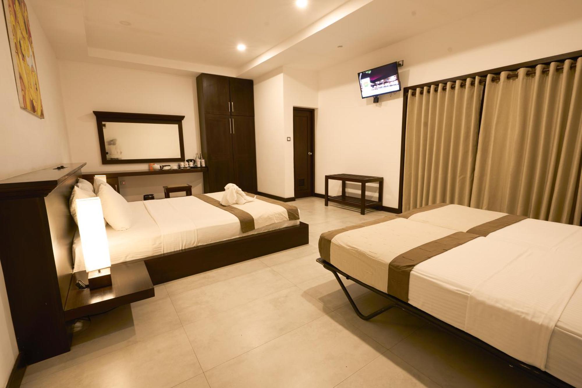 Rajarata Hotel Anuradhapura Exterior foto